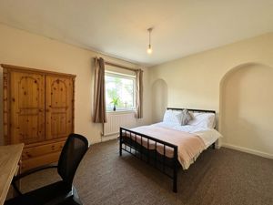 Bedroom- click for photo gallery